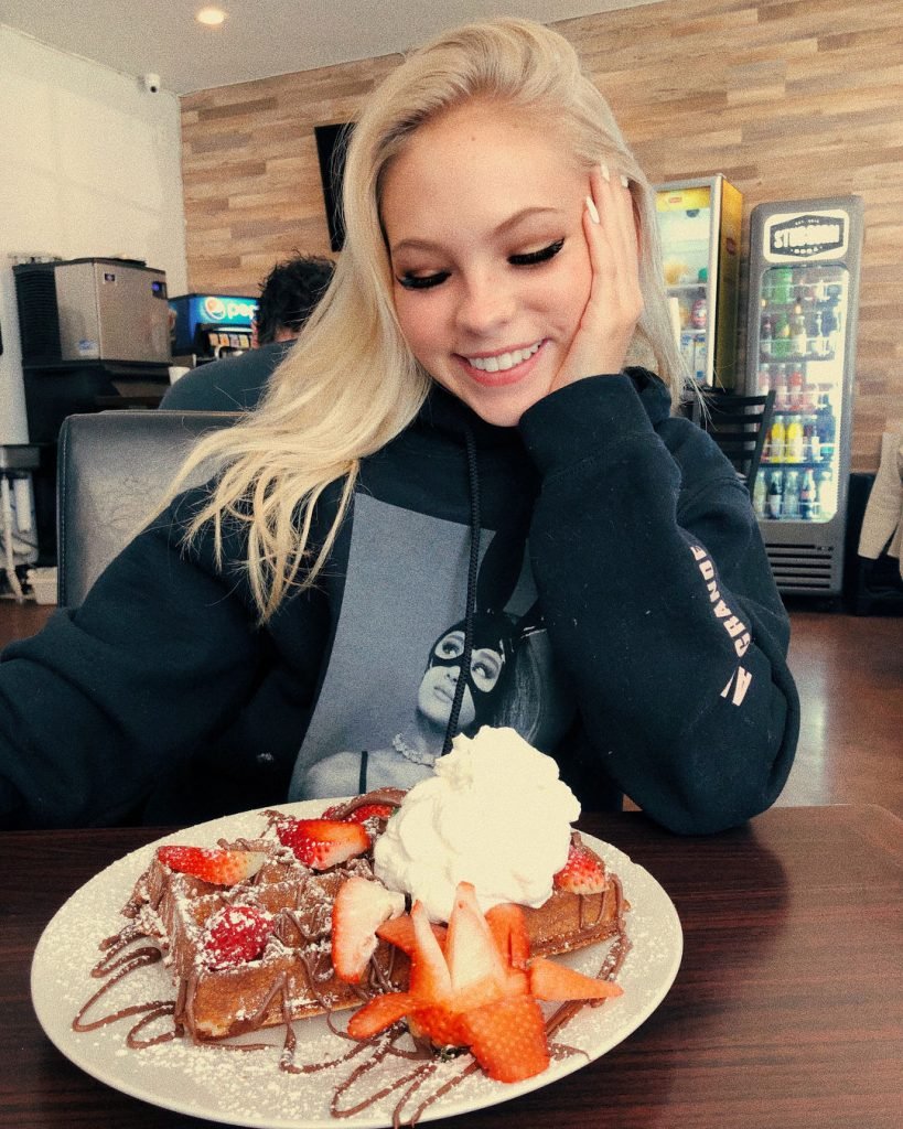 Jordyn Jones Sexy (118 Photos)