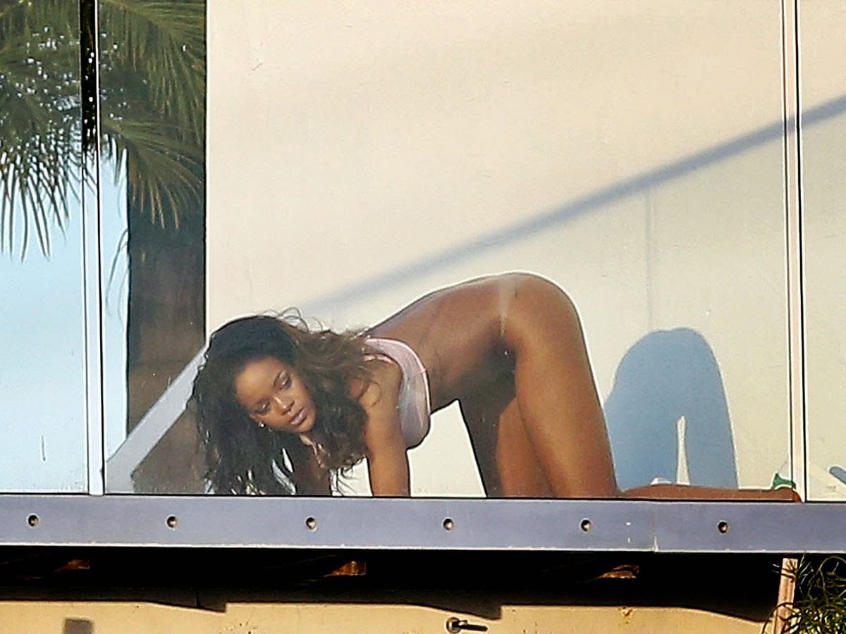 Rihanna nude and topless compilation