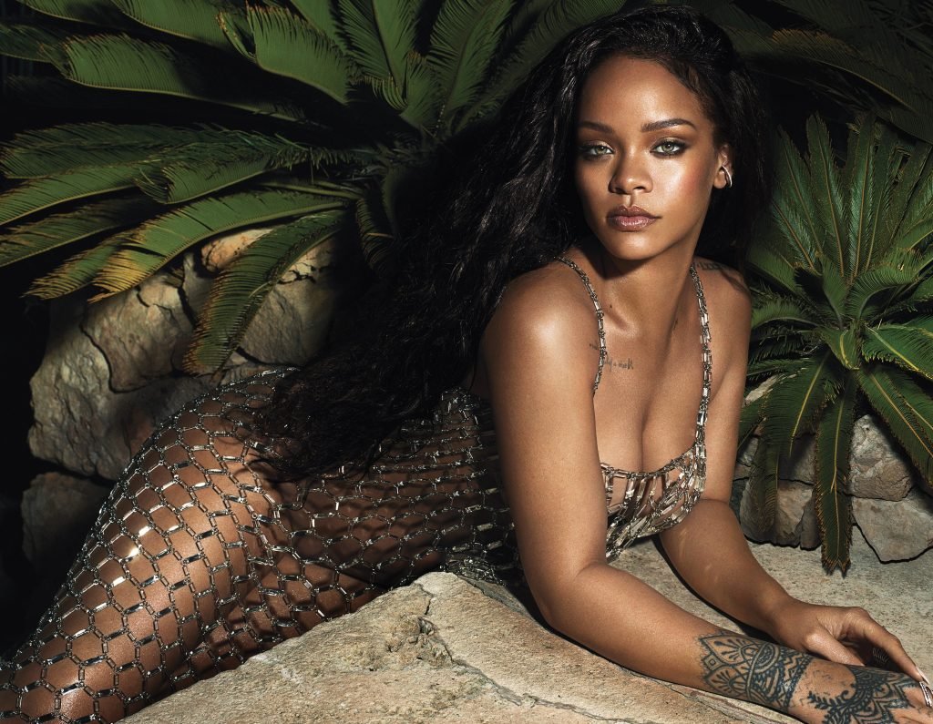 Rihanna Sexy (6 New Photos)