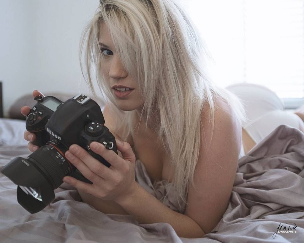 Samantha Knezel Nude &amp; Sexy (100 Photos)