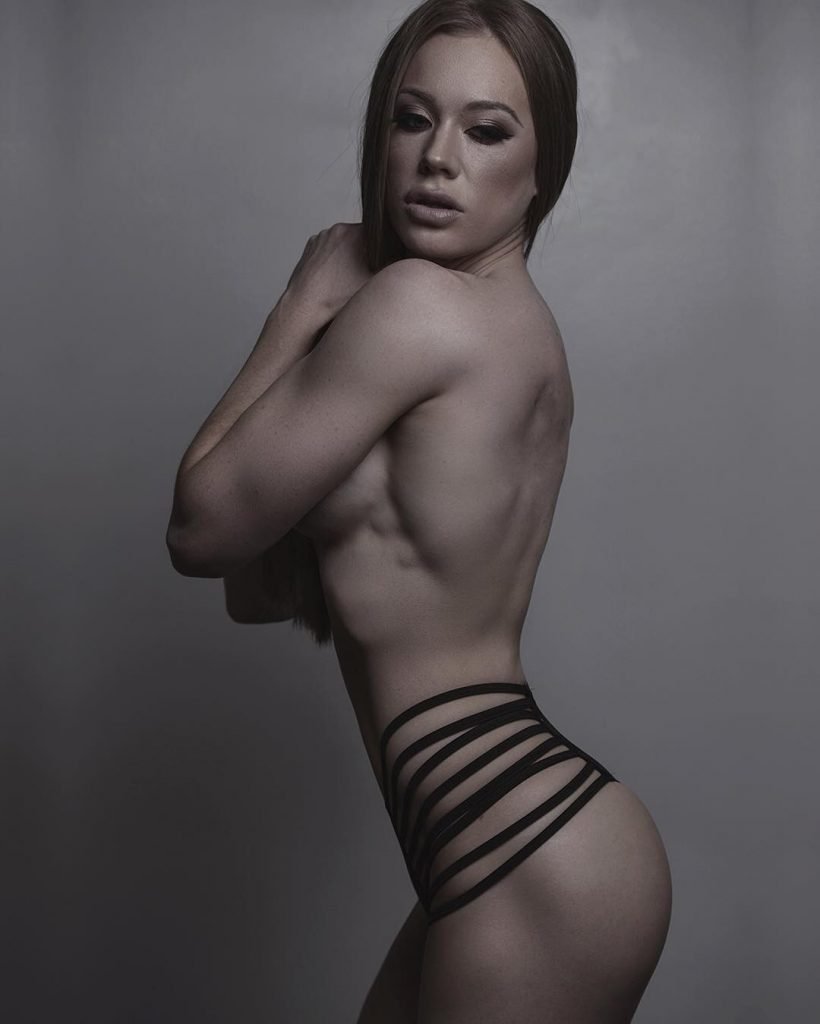 Samantha Skolkin Nude &amp; Sexy (121 Photos + Videos)
