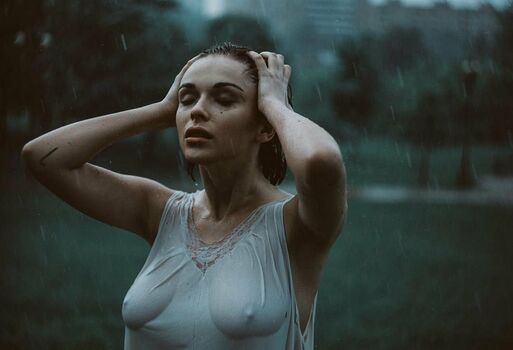 Sofia Sinitsyna / yasinitsyna Nude Leaks Photo 28