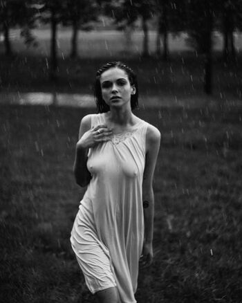 Sofia Sinitsyna / yasinitsyna Nude Leaks Photo 29