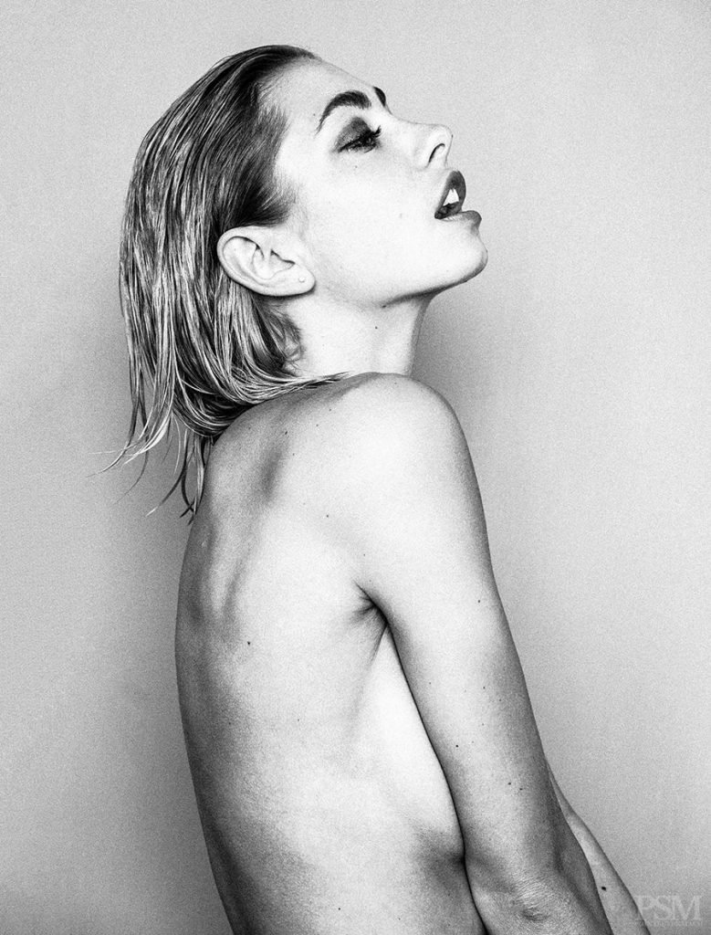 Callie Cattaneo Nude (5 Photos)