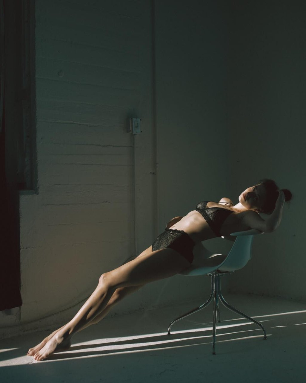 Chloe Howcroft Nude & Sexy (34 Photos) .