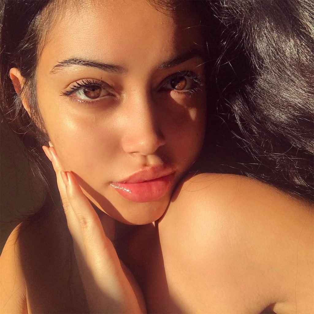 Cindy Kimberly Nude &amp; Sexy (125 Photos)