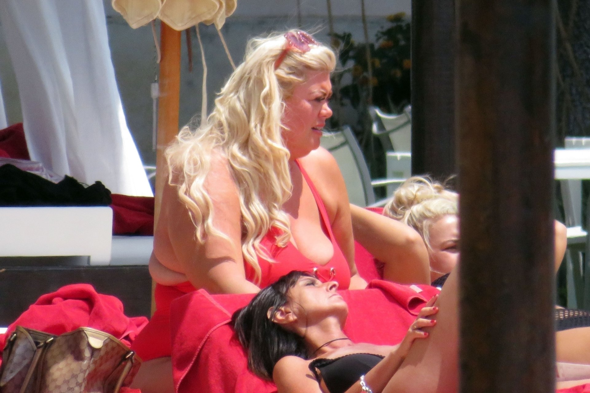 Gemma-Collins-Sexy-Topless-TheFappeningBlog.com-14.jpg