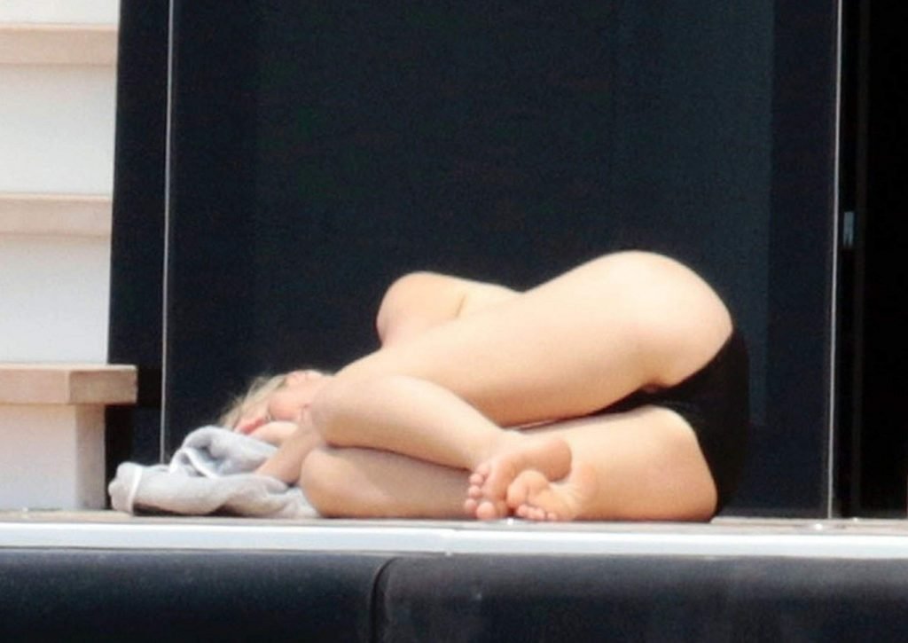 Gwyneth Paltrow Sexy (104 Photos)