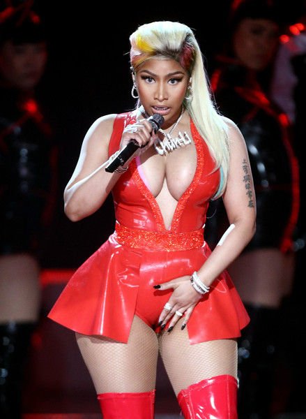 Nicki Minaj Sexy (42 Photos + Video)