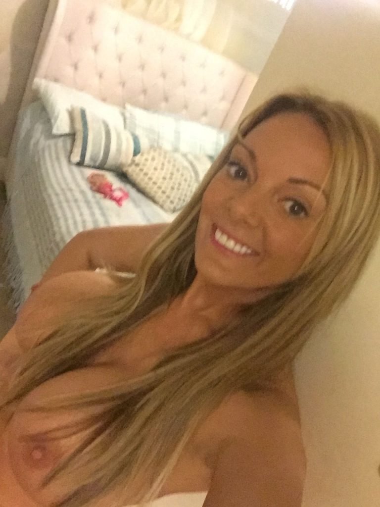 Stacey Saran Nude &amp; Sexy (142 Photos)