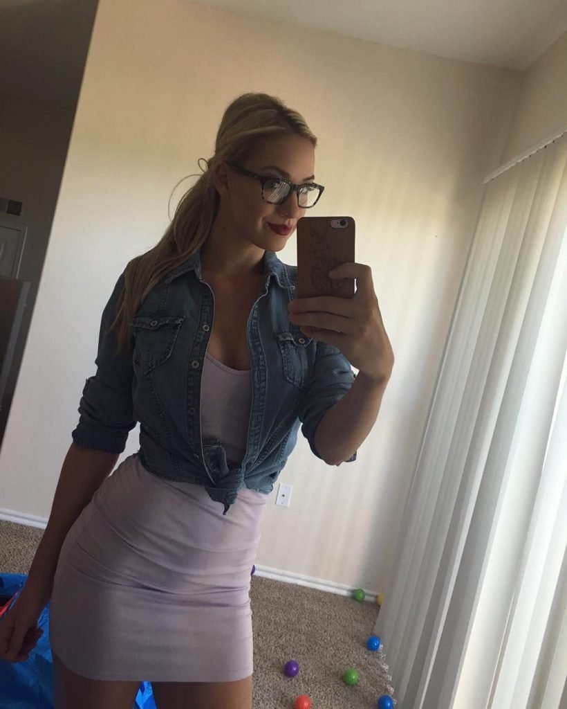Paige Spiranac Nude Leaked Fappening (9 Photos)