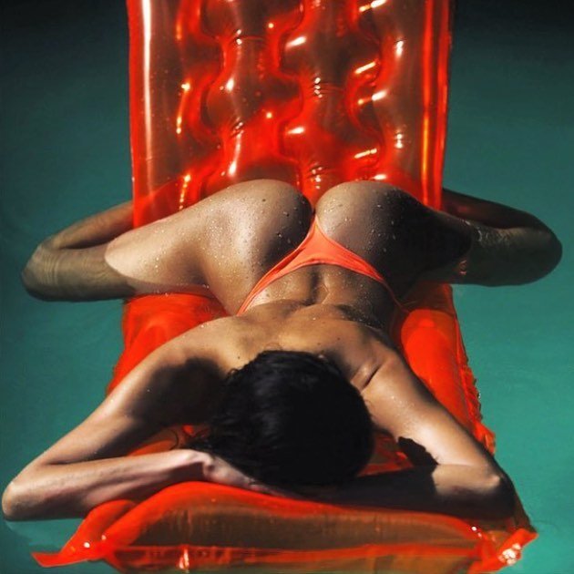 Naked elisa meliani Cindy Crawford