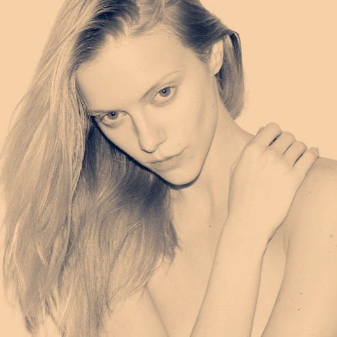Elle Evans Nude &amp; Sexy (131 Photos)