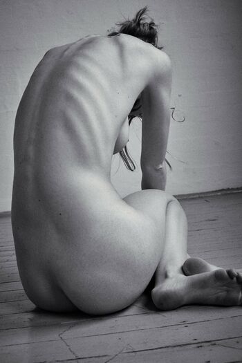 Evelyn Sommer / evelyn.sommer Nude Leaks Photo 4