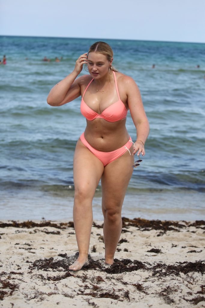 Iskra Lawrence Sexy (110 Photos)