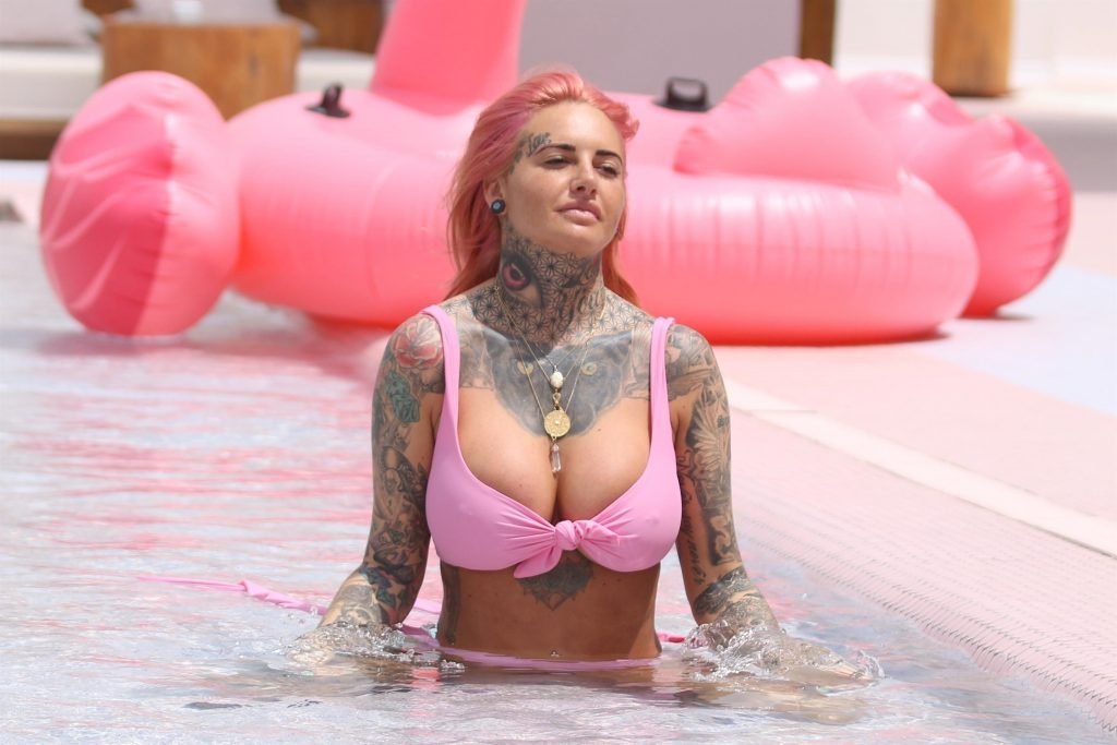 Jemma Lucy Sexy (45 Photos)