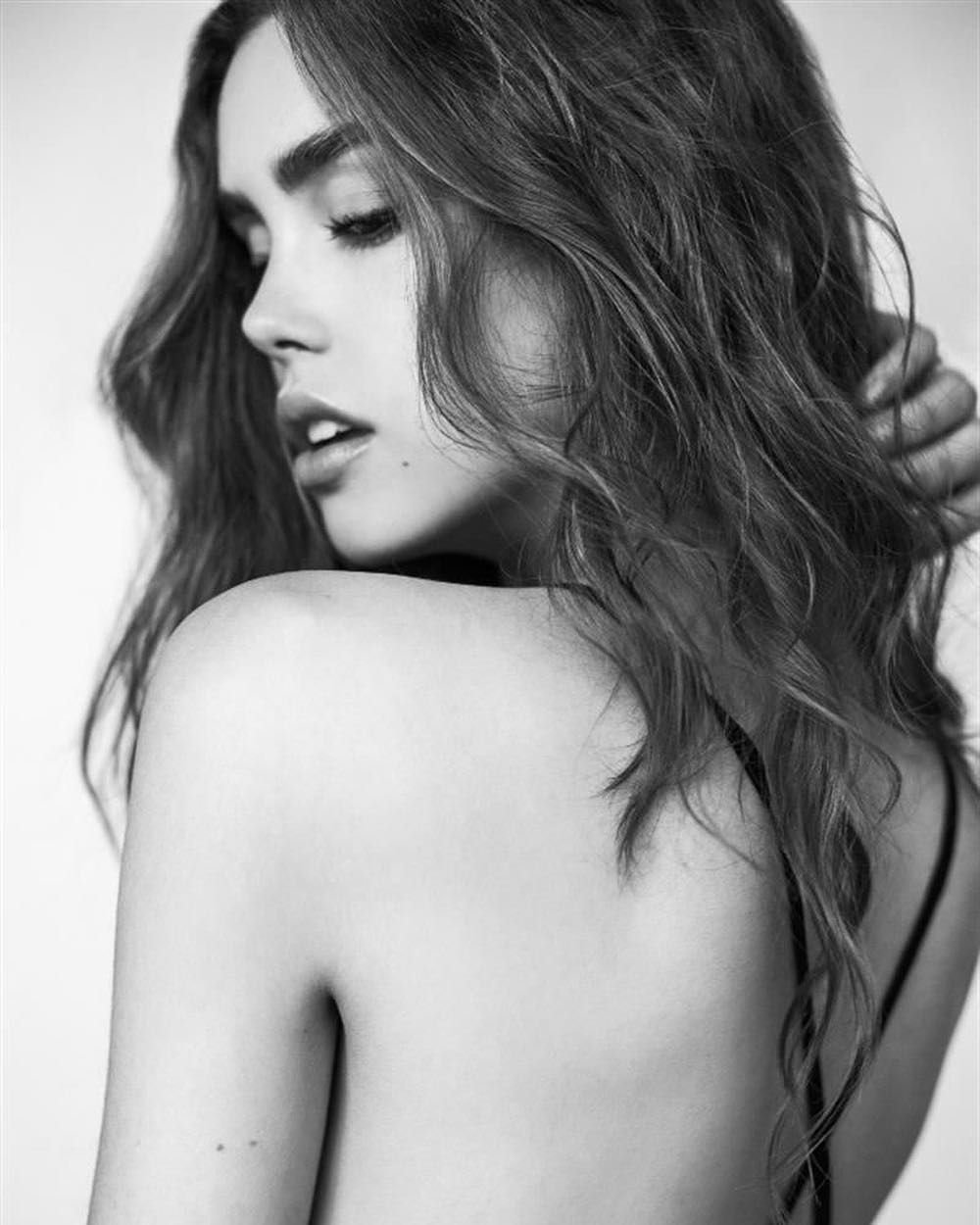 Jessica Buch Nude &amp; Sexy (106 Photos)