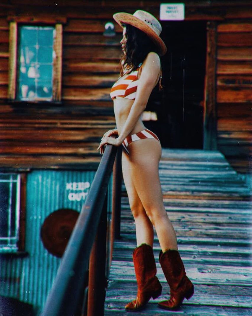 Loren Izabel Nude &amp; Sexy (51 Photos)