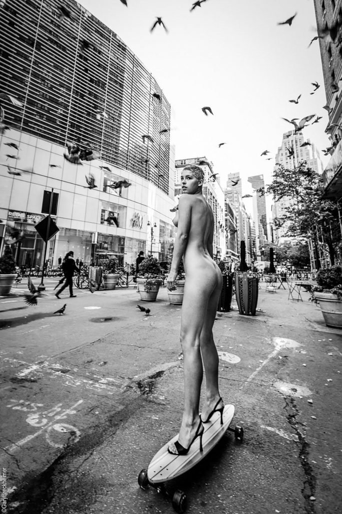 Marisa Papen Naked (14 Hot Photos)