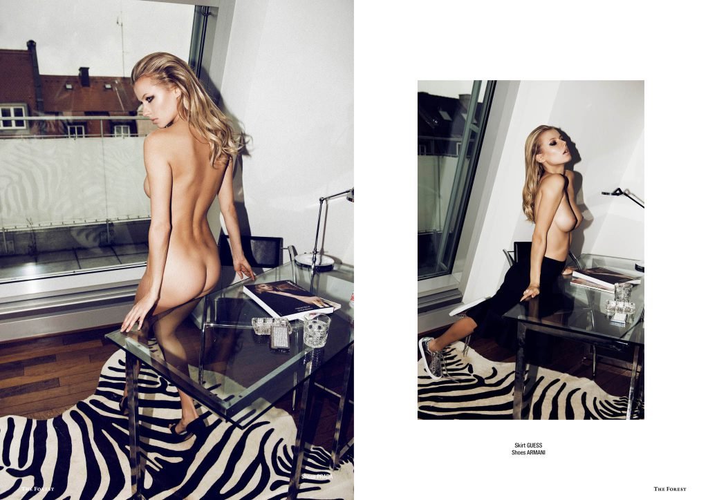 Olga De Mar Nude &amp; Sexy (50 Photos)