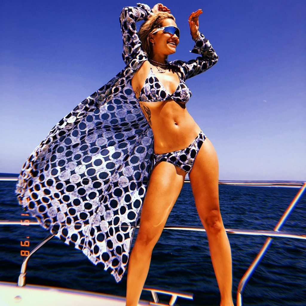 Rita Ora Sexy (24 New Pics + GIF)