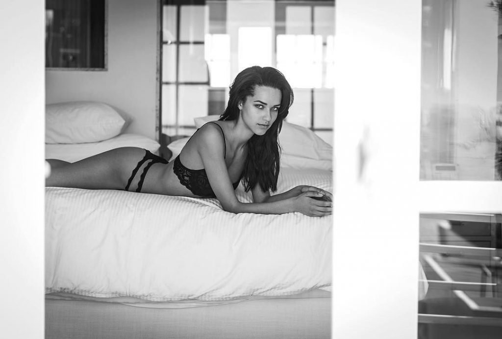Alexis Sheree Nude &amp; Sexy (156 Photos)
