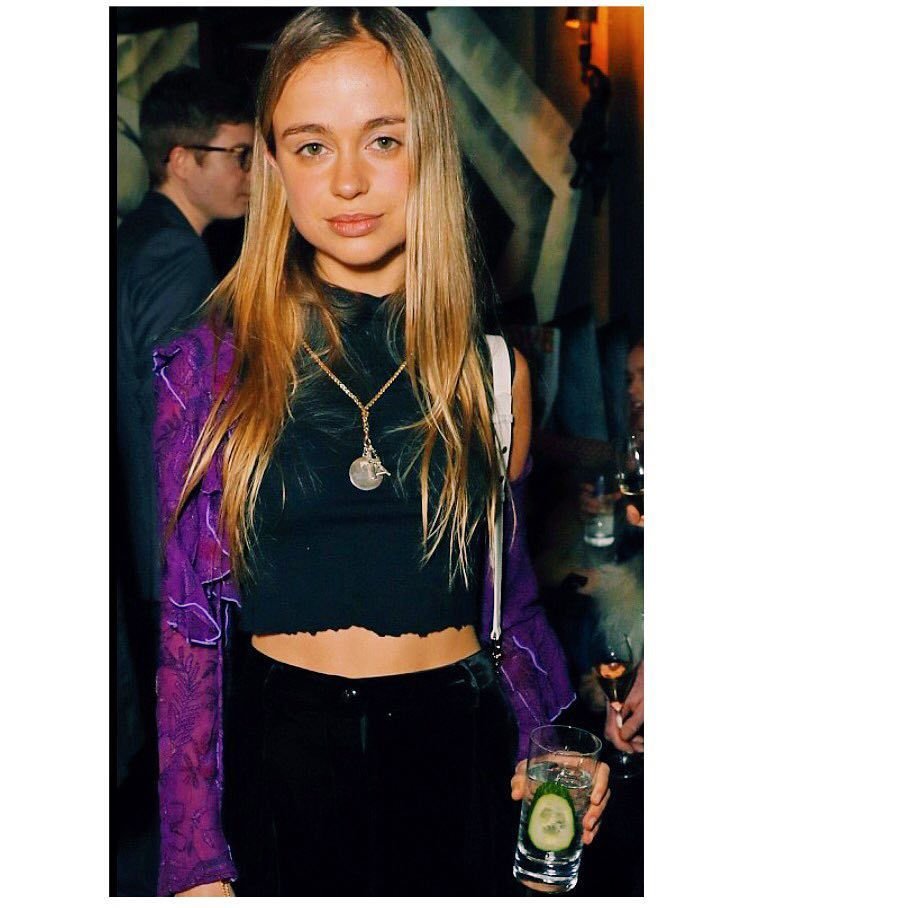 Lady Amelia Windsor Sexy (50 Photos)