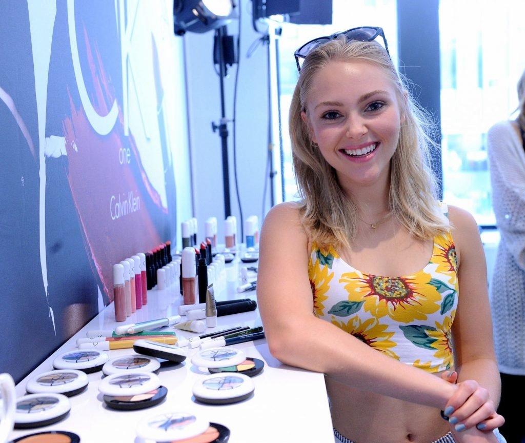 AnnaSophia Robb Sexy (85 Photos)