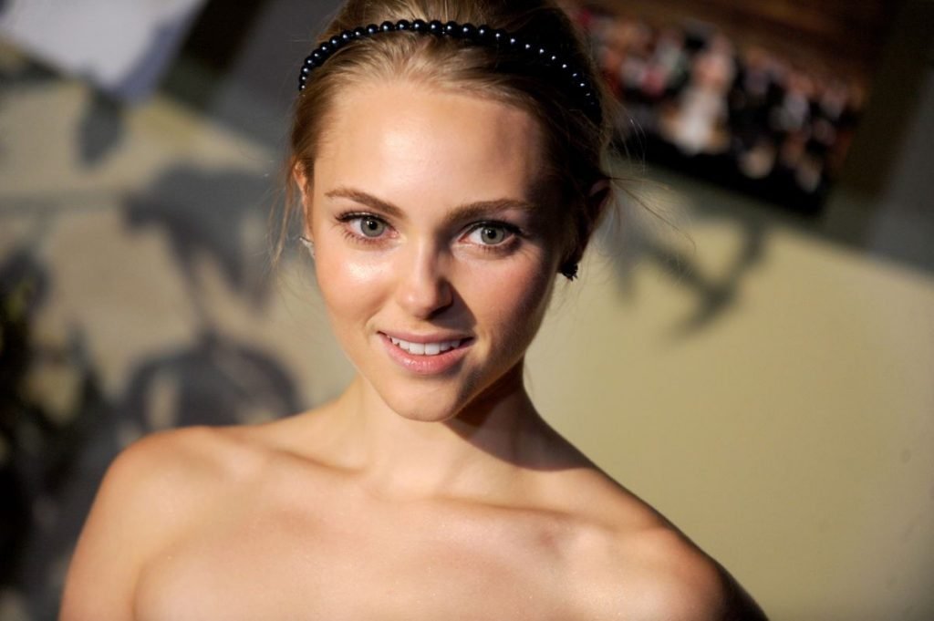 AnnaSophia Robb Sexy (85 Photos)