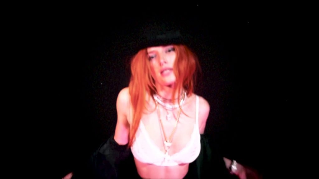 Bella Thorne Sexy &amp; Topless (57 Pics + Video)