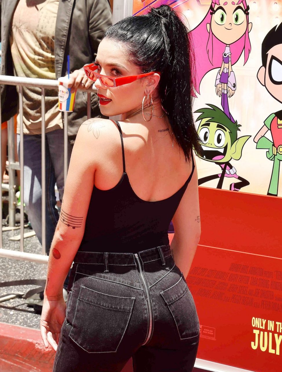 Halsey Braless (120 Photos)