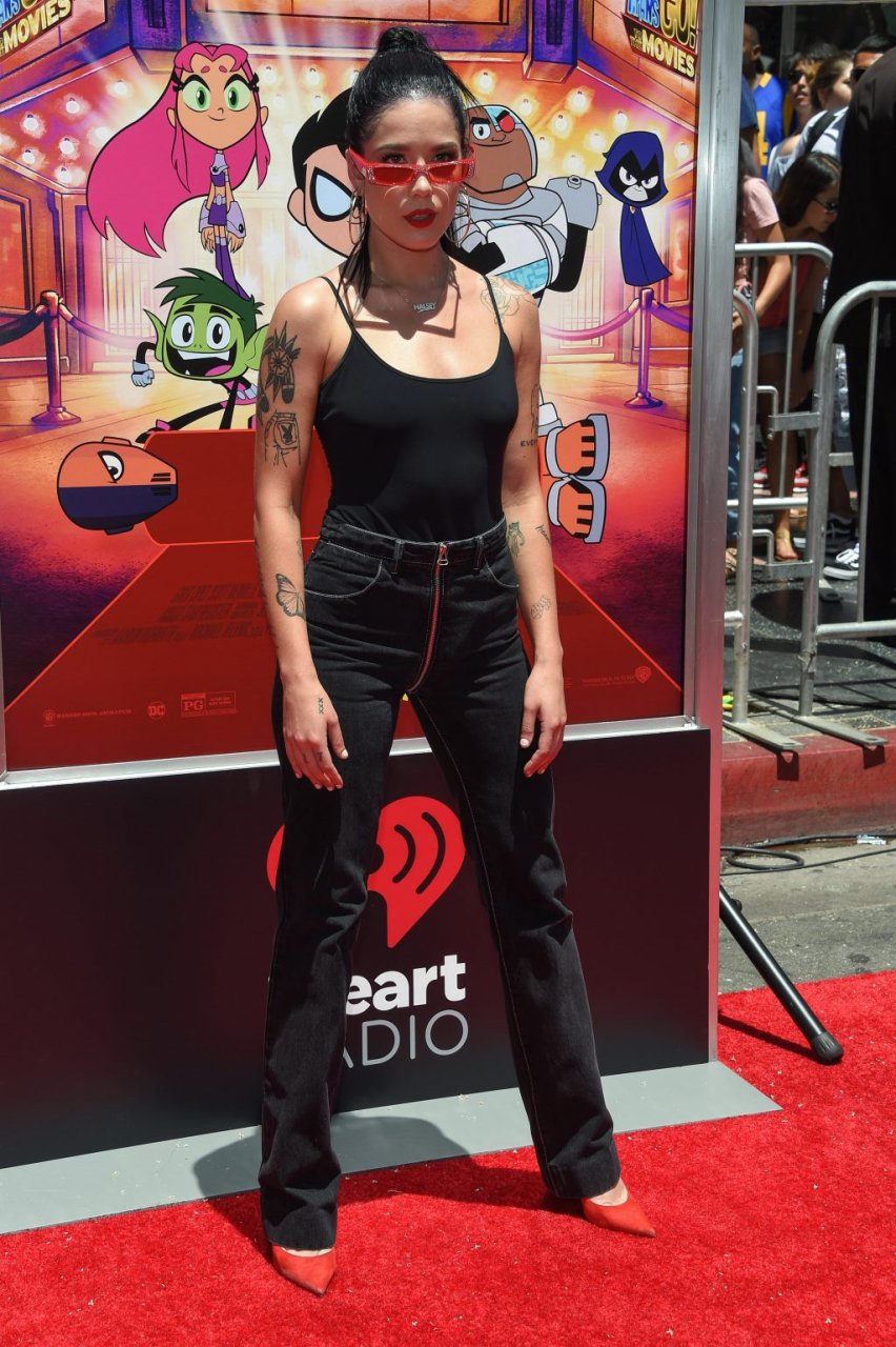 Halsey Braless (120 Photos)