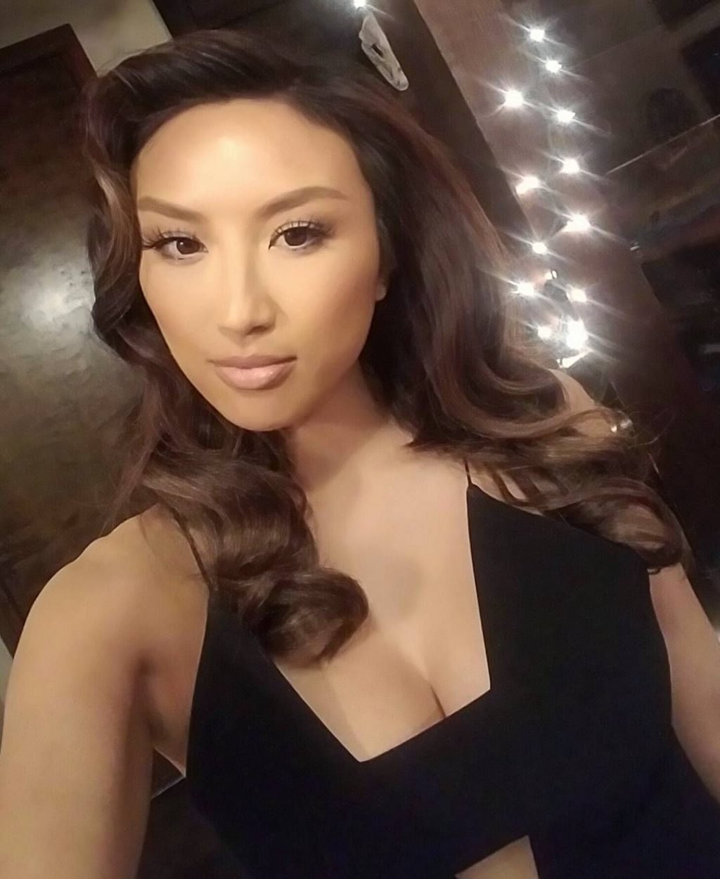 Jeannie Mai Nude &amp; Sexy (100 Photos)