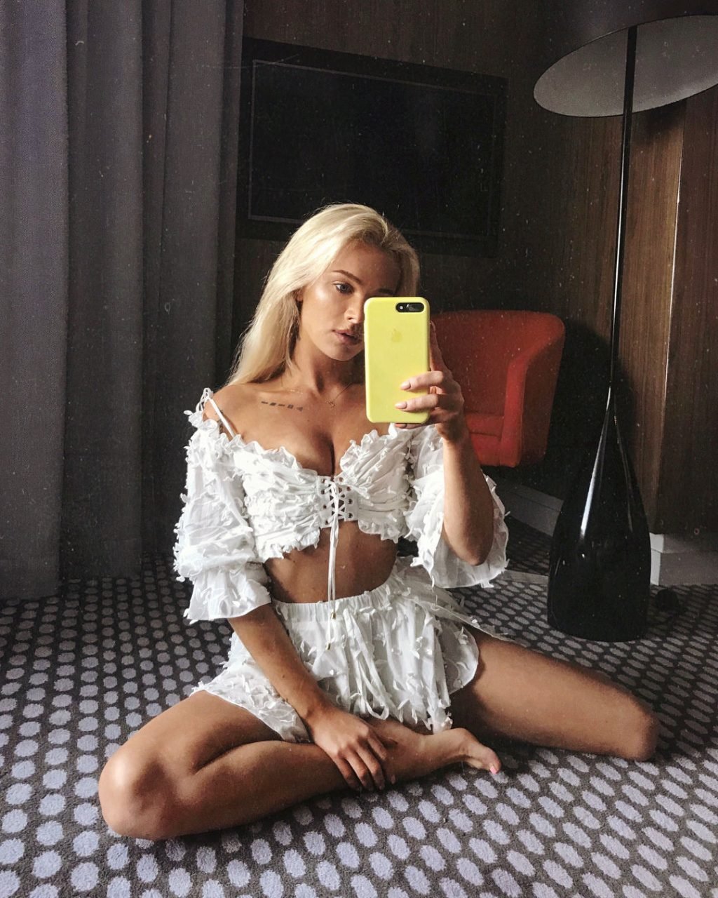 Julia Kuczynska Nude &amp; Sexy (100 Photos)