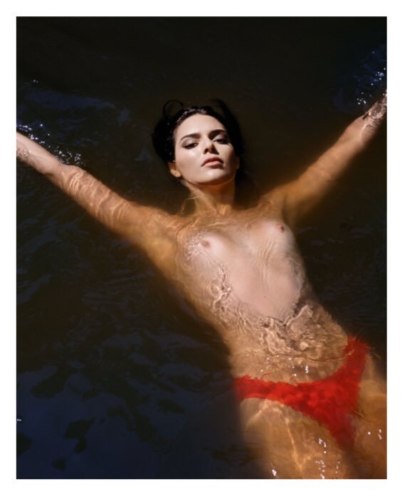 Kendall Jenner Topless (New Pic)