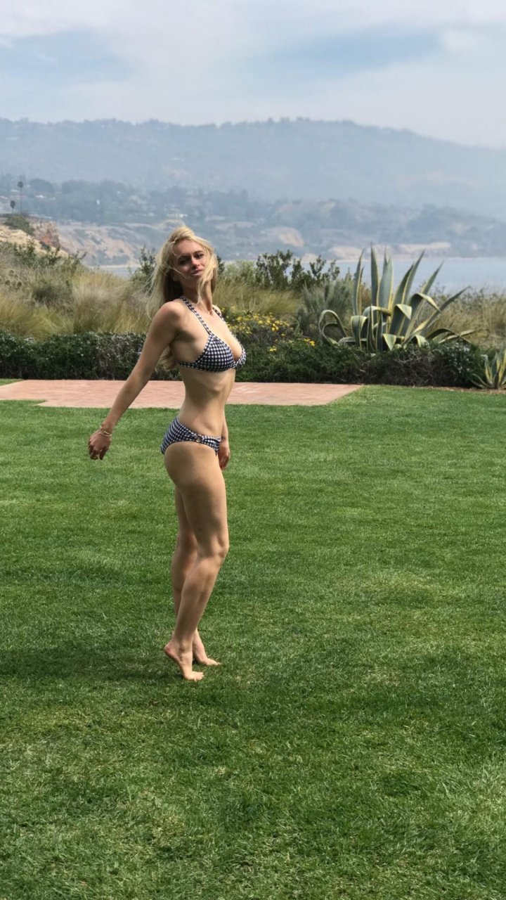 Leven Rambin Sexy (80 Photos + GIFs)