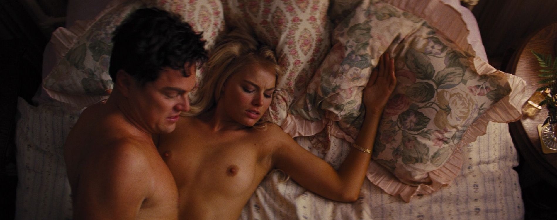Margot Robbie Naked Fucking - Margot Robbie Nude and Sexy (7 Video and 47 Photos ...