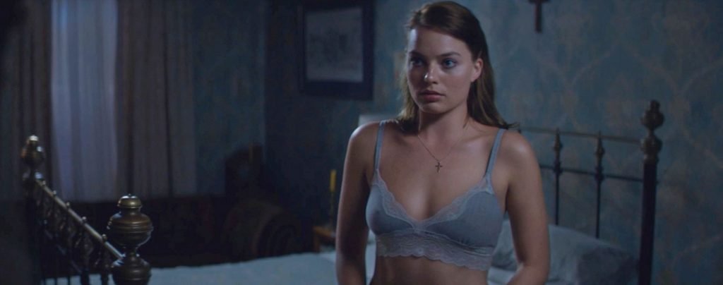 Margot Robbie Nude and Sexy (7 Video and 47 Photos)