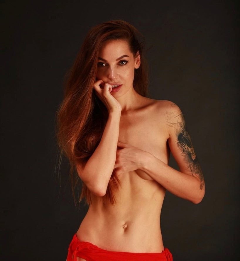 Natalia Krasnova Nude &amp; Sexy (33 Photos)