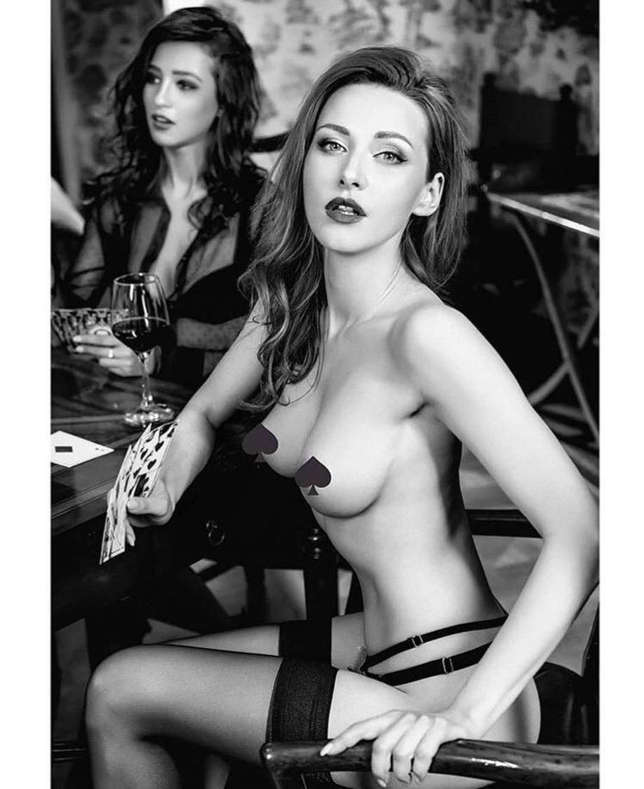 Olga Alberti Nude &amp; Sexy (55 Photos)