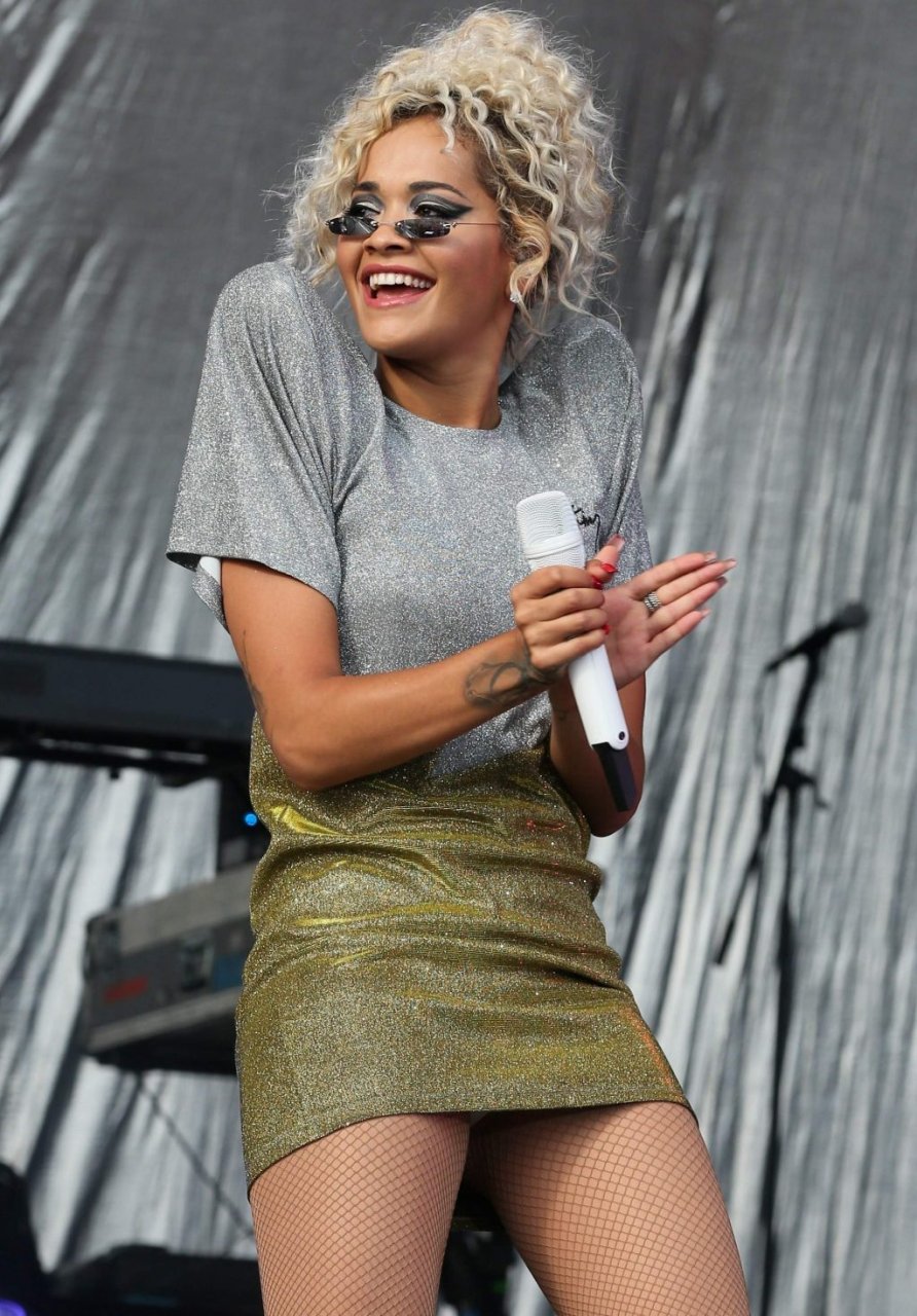 Rita Ora Upskirt (49 Photos + Video)