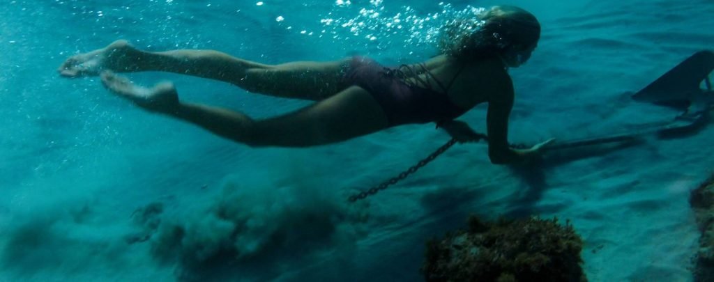 Shailene Woodley Nude &amp; Sexy – Adrift (17 Pics + GIF &amp; Video)