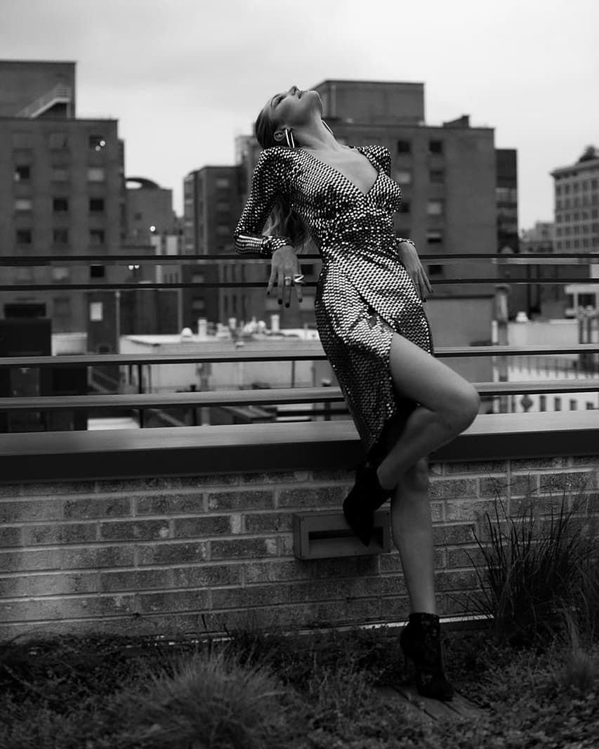 Candice Swanepoel Sexy (26 Photos)