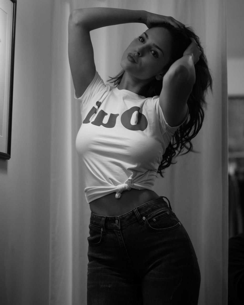 Eiza González Sexy (100 Photos)