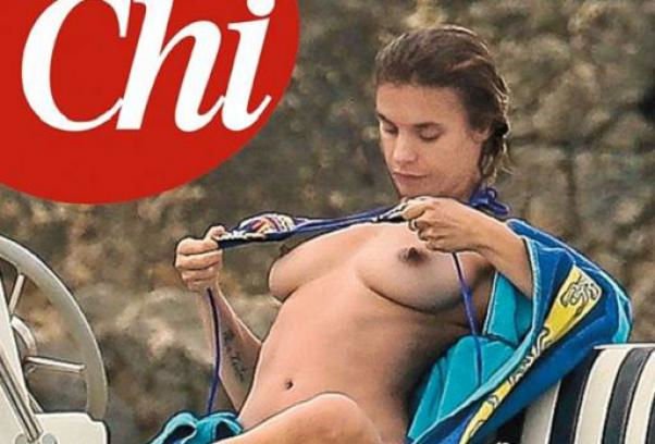 Elisabetta Canalis Sexy &amp; Topless (16 Photos)