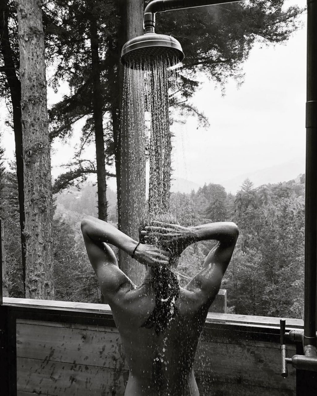 Hayley Erbert Nude &amp; Sexy (50 Photos)