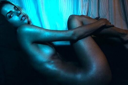 Heather Chantal Jones / chantygriffiths Nude Leaks Photo 19