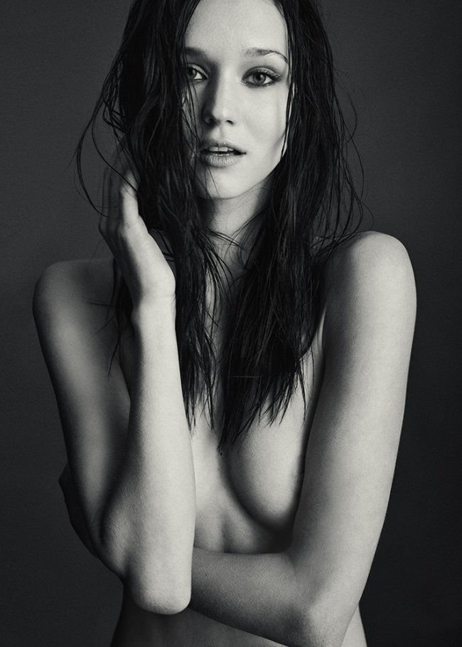 Johanna Szikszai Nude &amp; Sexy (132 Photos)