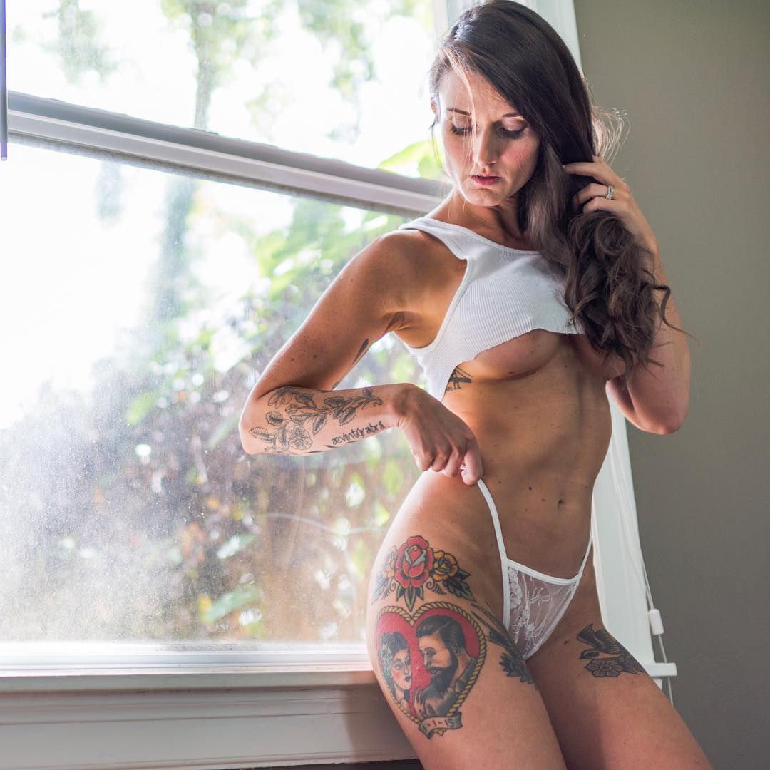 Kristi Cruz Nude & Sexy (60 Photos) .