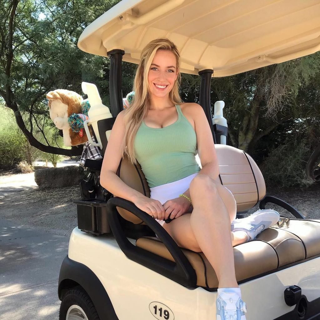 Paige Spiranac Sexy (30 Photos + Videos)